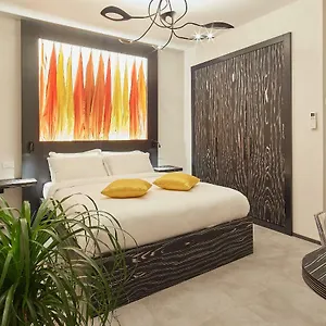 Via Roma 25 Bed & Breakfast